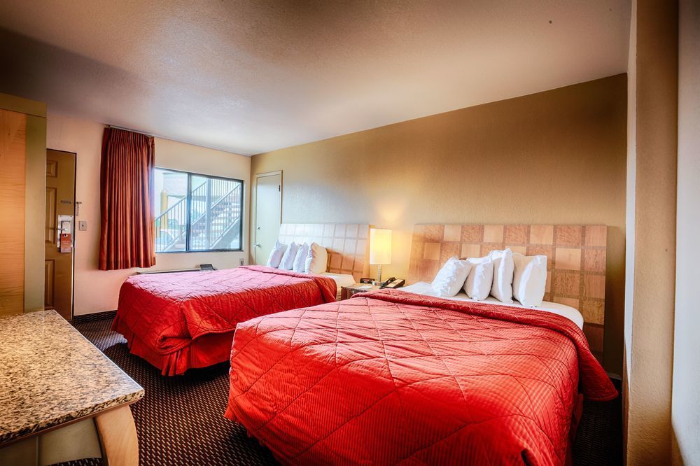Howard Johnson By Wyndham Hotel